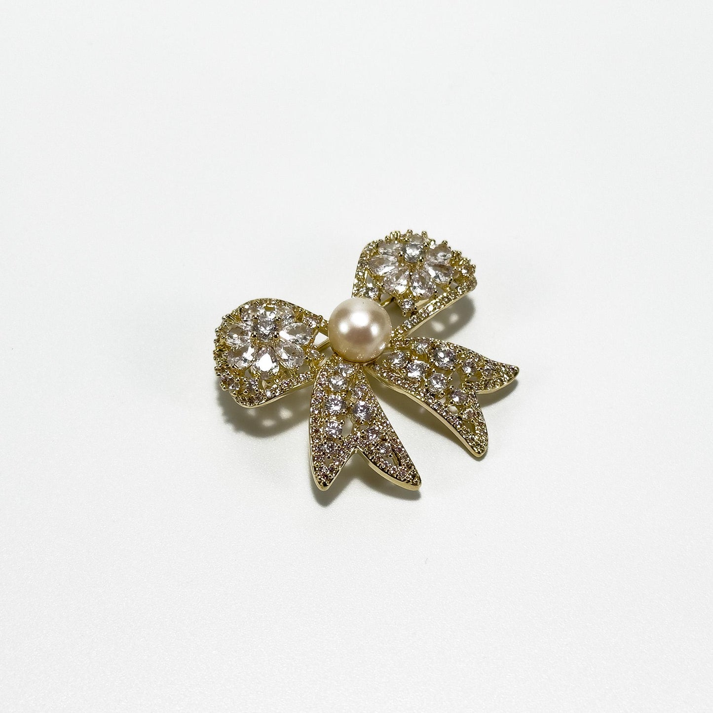 Silver Openwork Rhinestone Flower Brooch