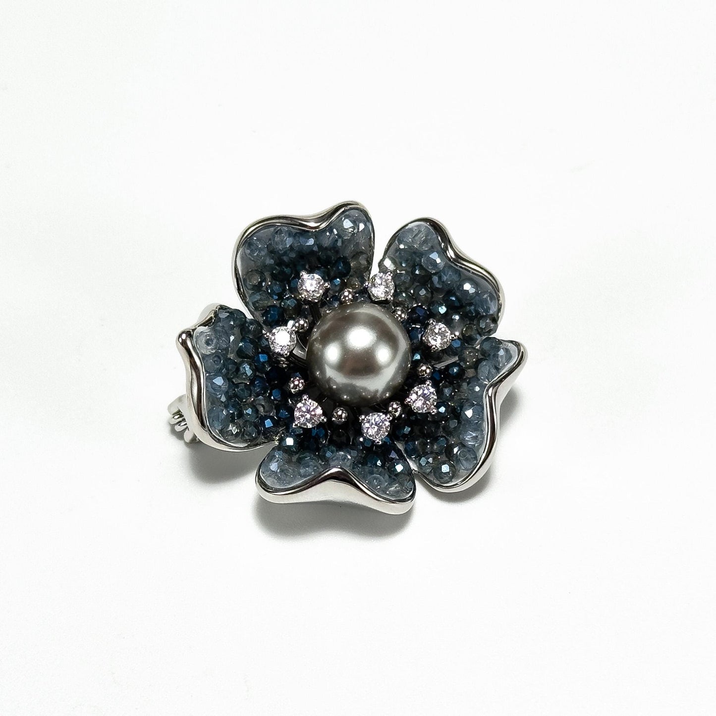 Heavily Embellished Pearl Brooch in the Shape of a Five-Petaled Flower