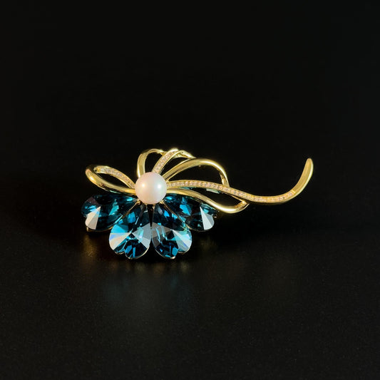 Luxurious Blue Crystal Pearl Flower Brooch