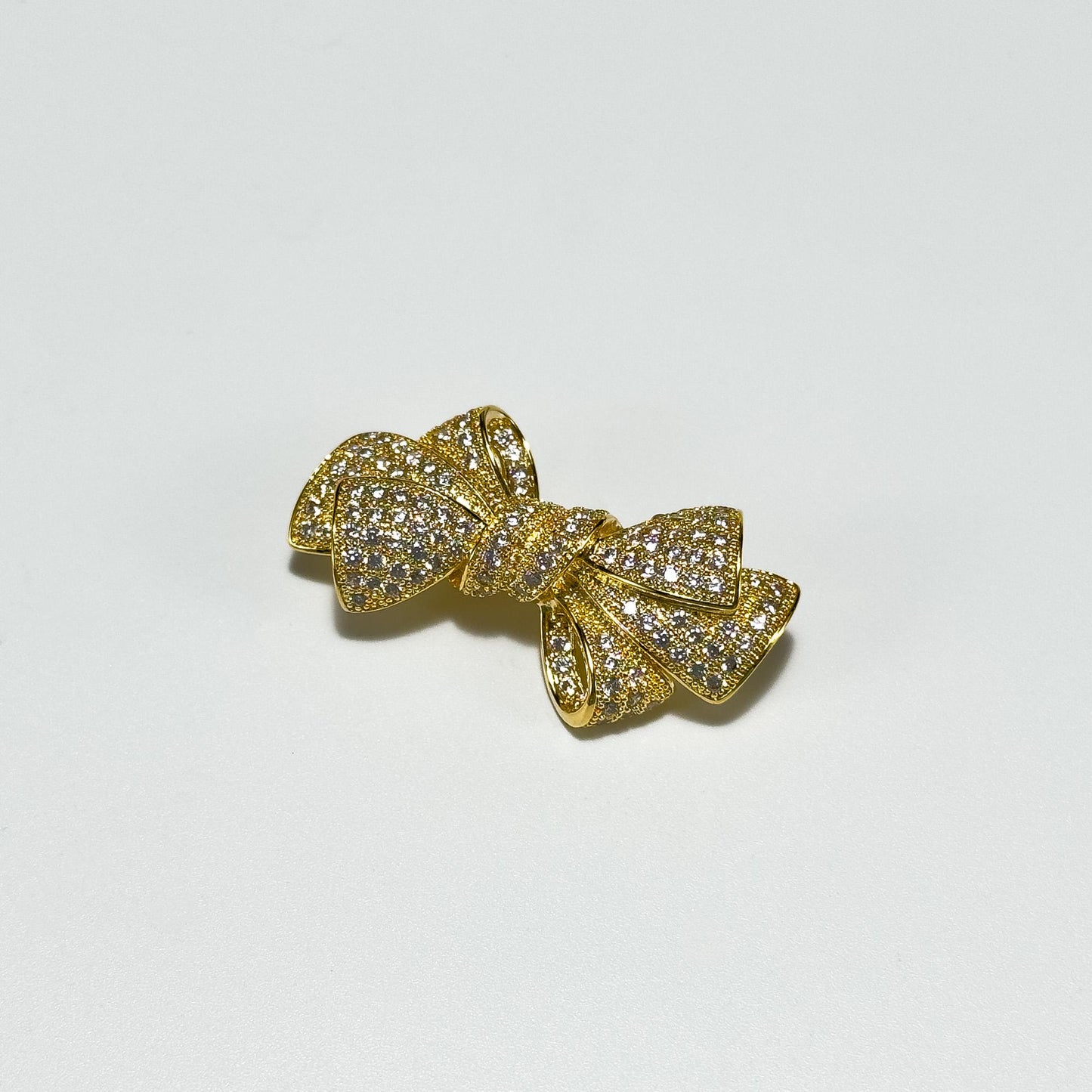 Elegant Gold Bow Brooch