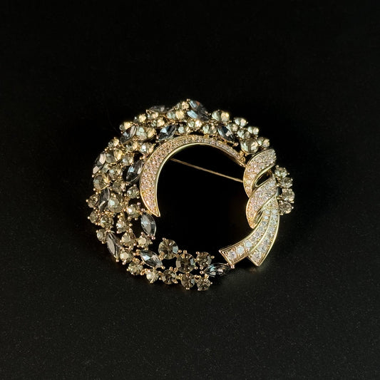 Champagne-Colored Floral Wreath Brooch
