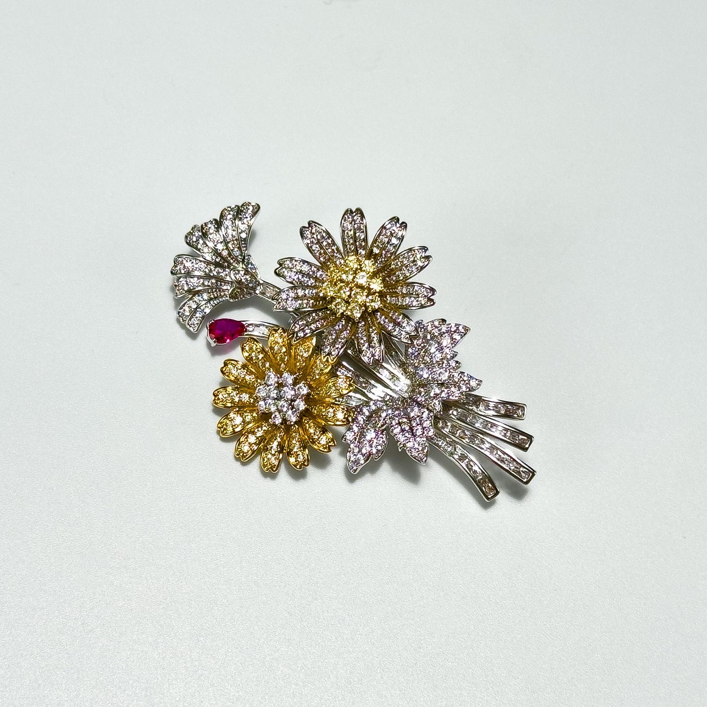 Daisy Bouquet Brooch