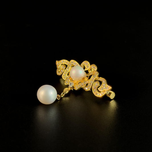 Gold Court Pearl Drop Brooch