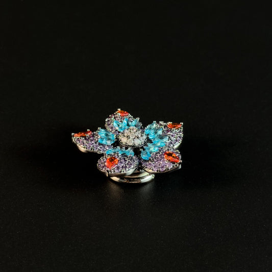 Retro-Style Color-Blocked Five-Petal Flower Magnetic Cufflinks