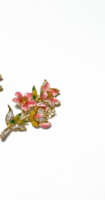 Anchinoe · Rose French Begonia Bouquet Brooch