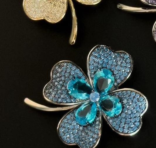 Acrisius · Azure Four-Leaf Clover Brooch