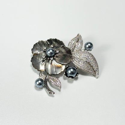 Gray Pearl Flower Brooch