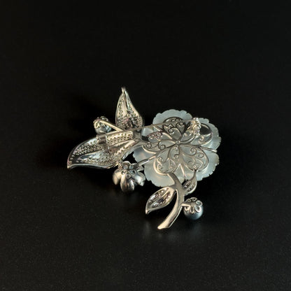 Gray Pearl Flower Brooch