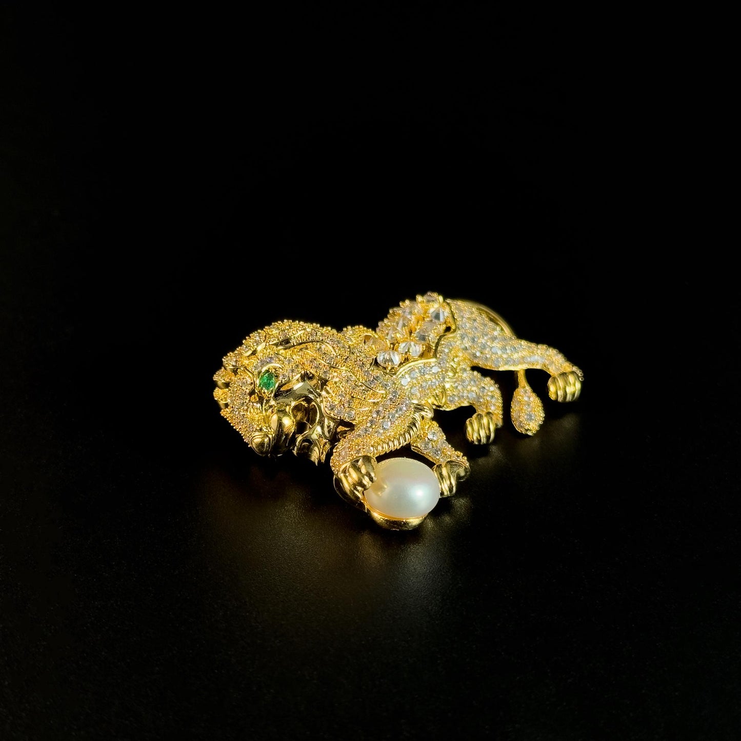 Golden Lion and Pearl Brooch