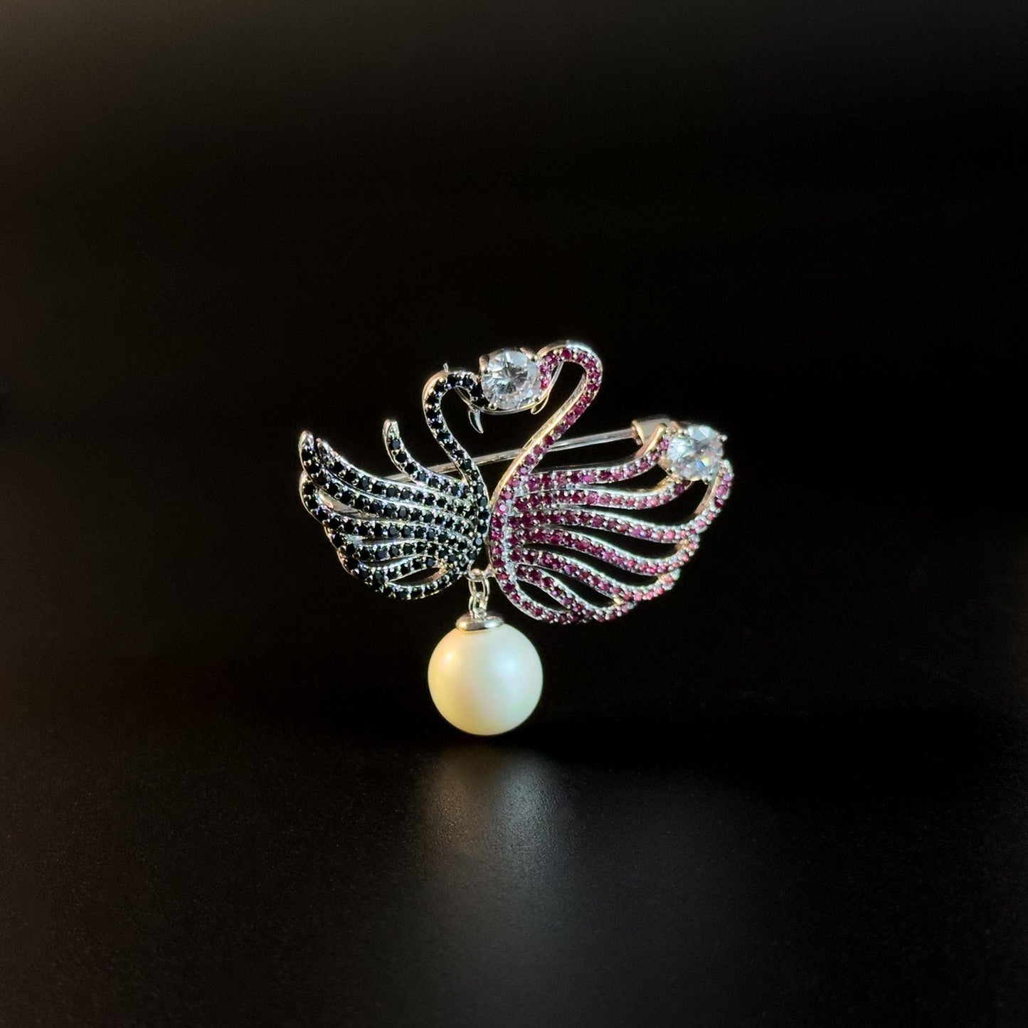 Double Swan Brooch