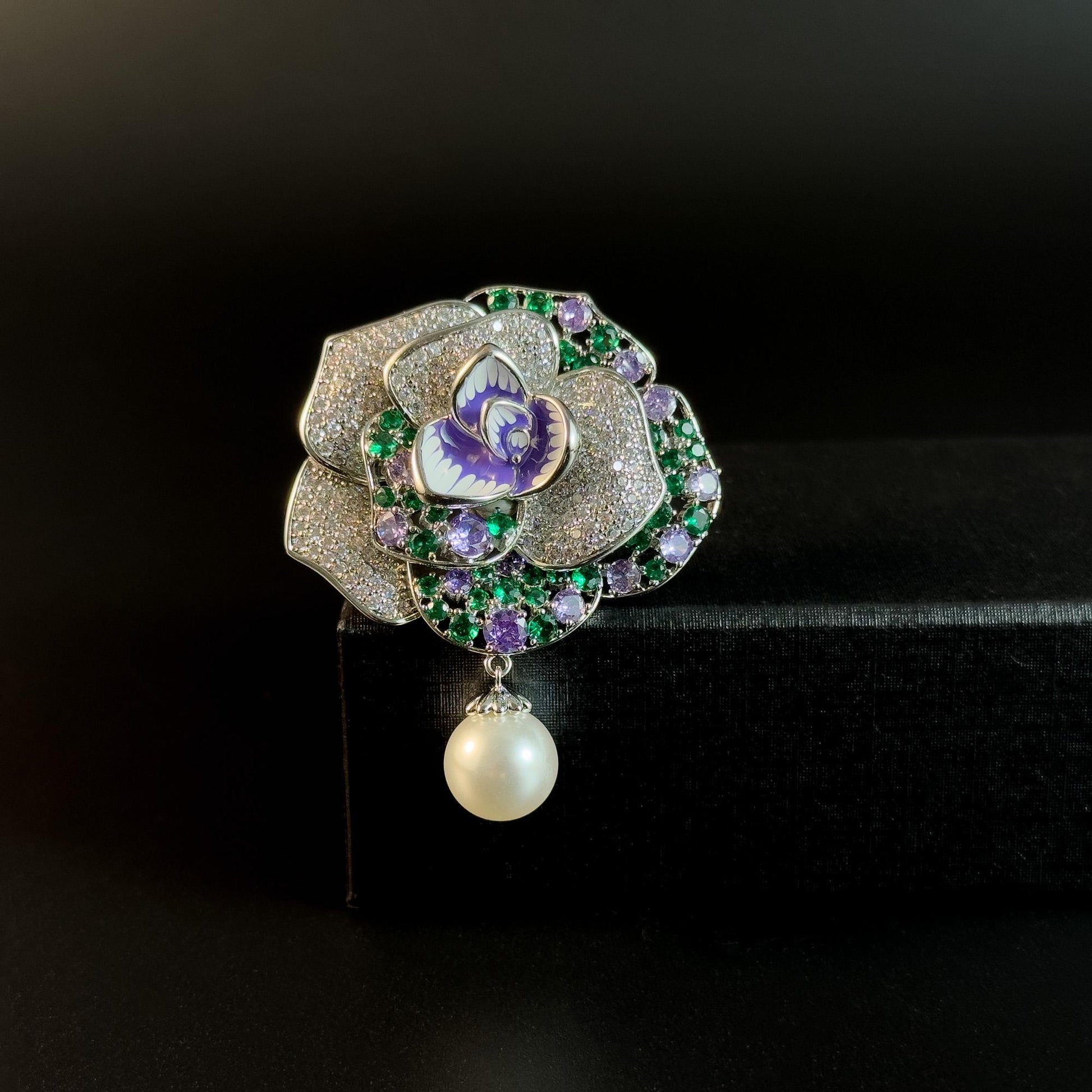 Rose Pearl Rhinestone Brooch Pendant