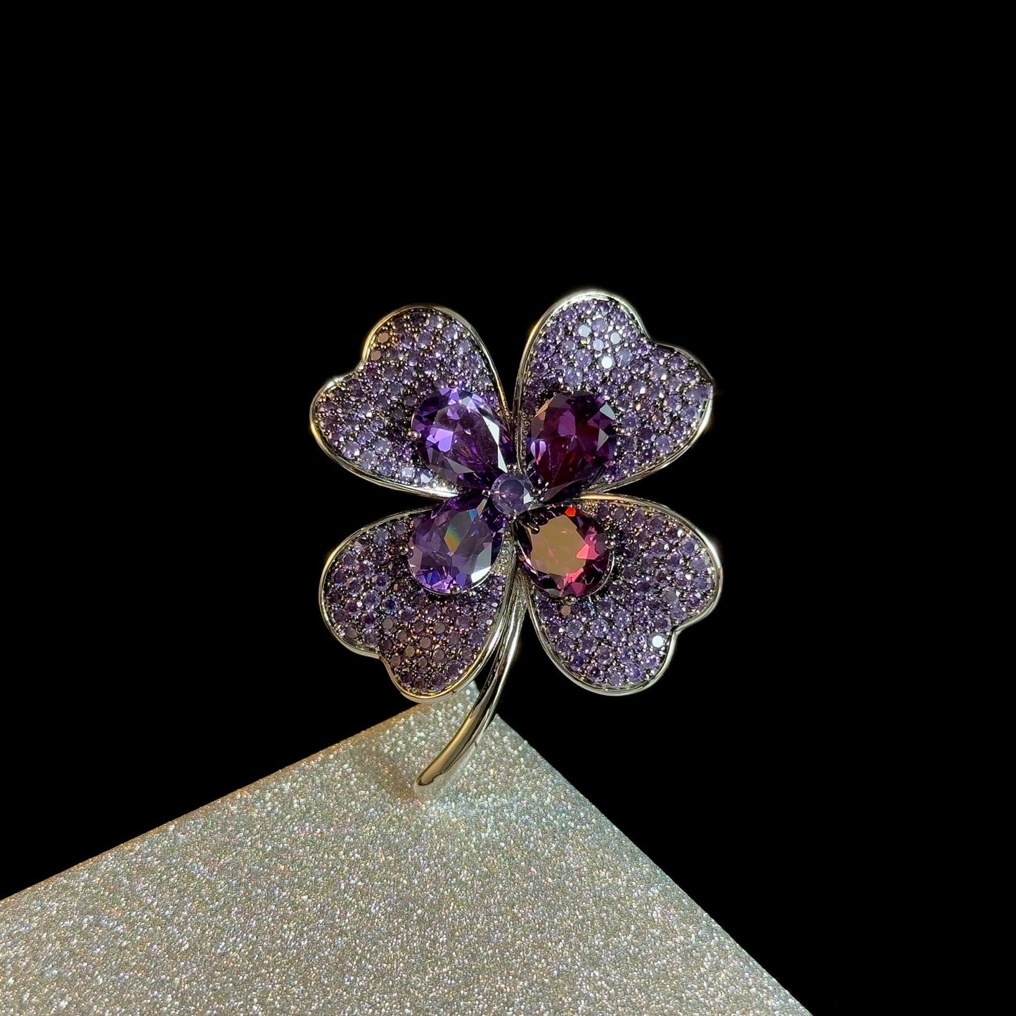 Aeetes · Violet Four-Leaf Clover Brooch