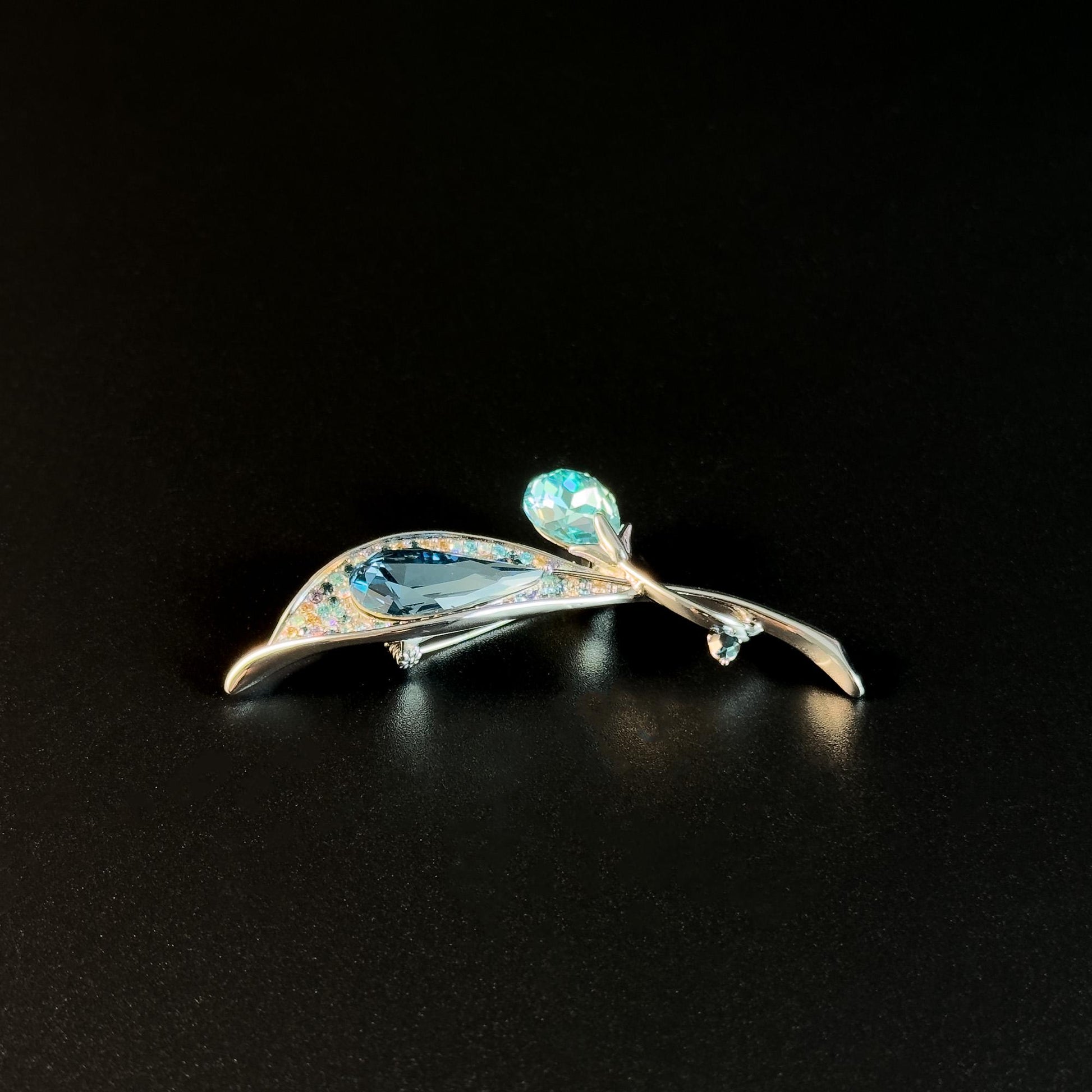 Blue Leaf-Shaped Crystal Brooch