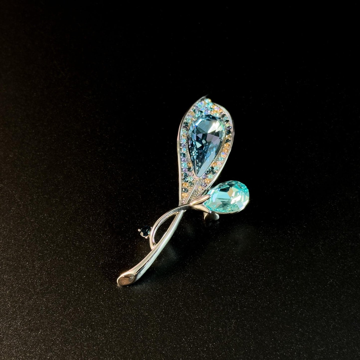 Blue Leaf-Shaped Crystal Brooch