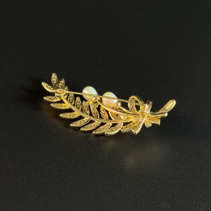 Gold Brooch Adorned with Rhinestones and Wheat Ears