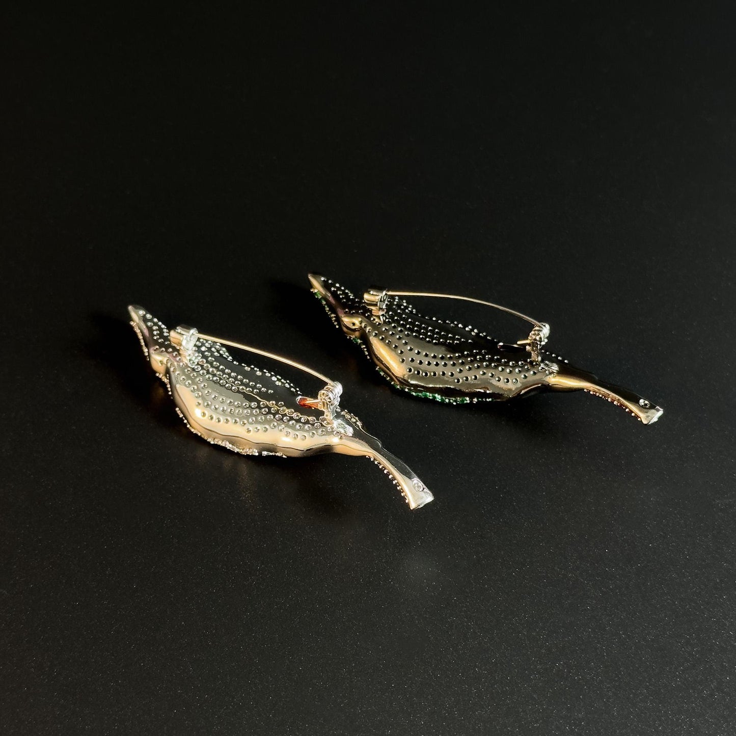 Full-Diamond Leaf-Shaped Brooch