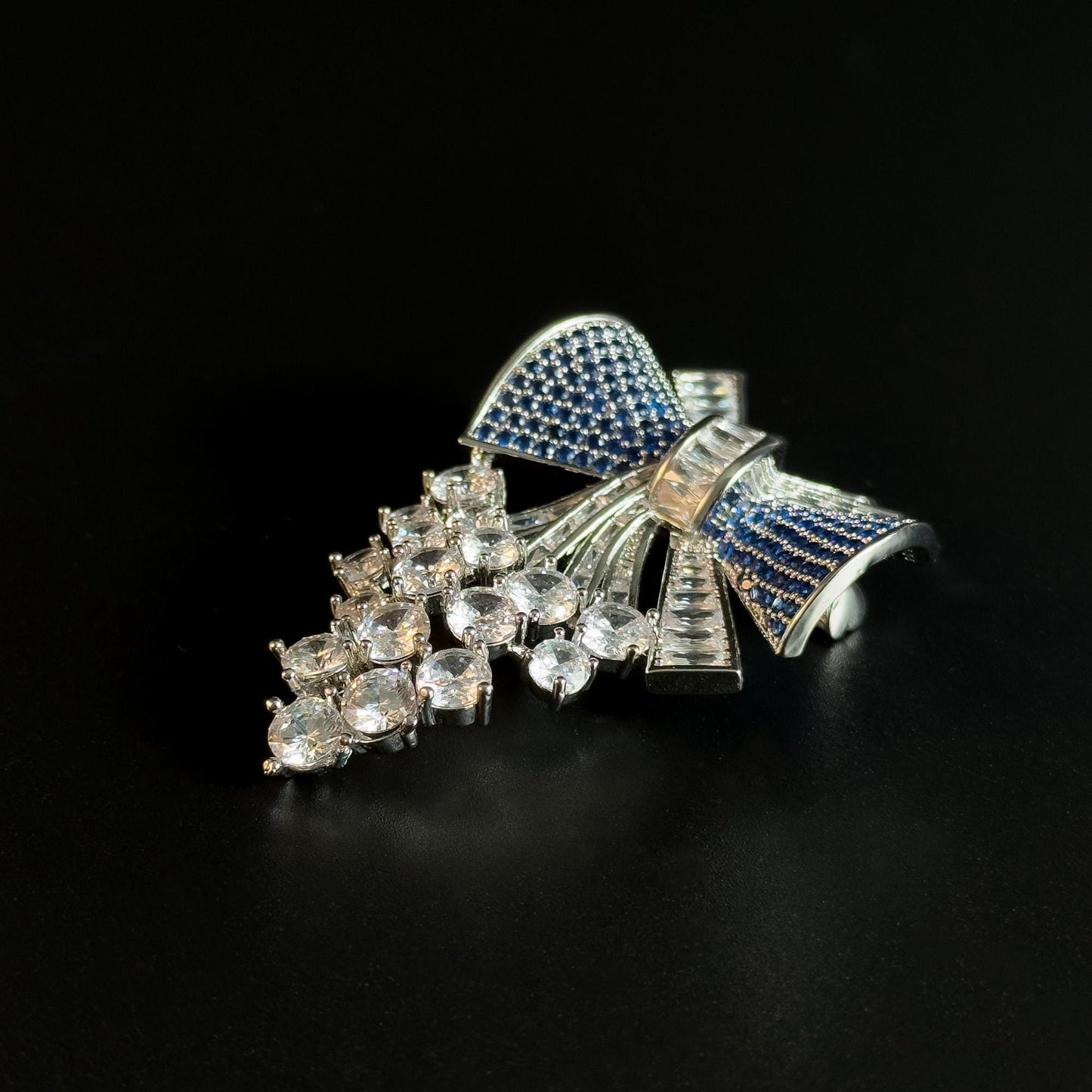 Two-Tone Bow Brooch