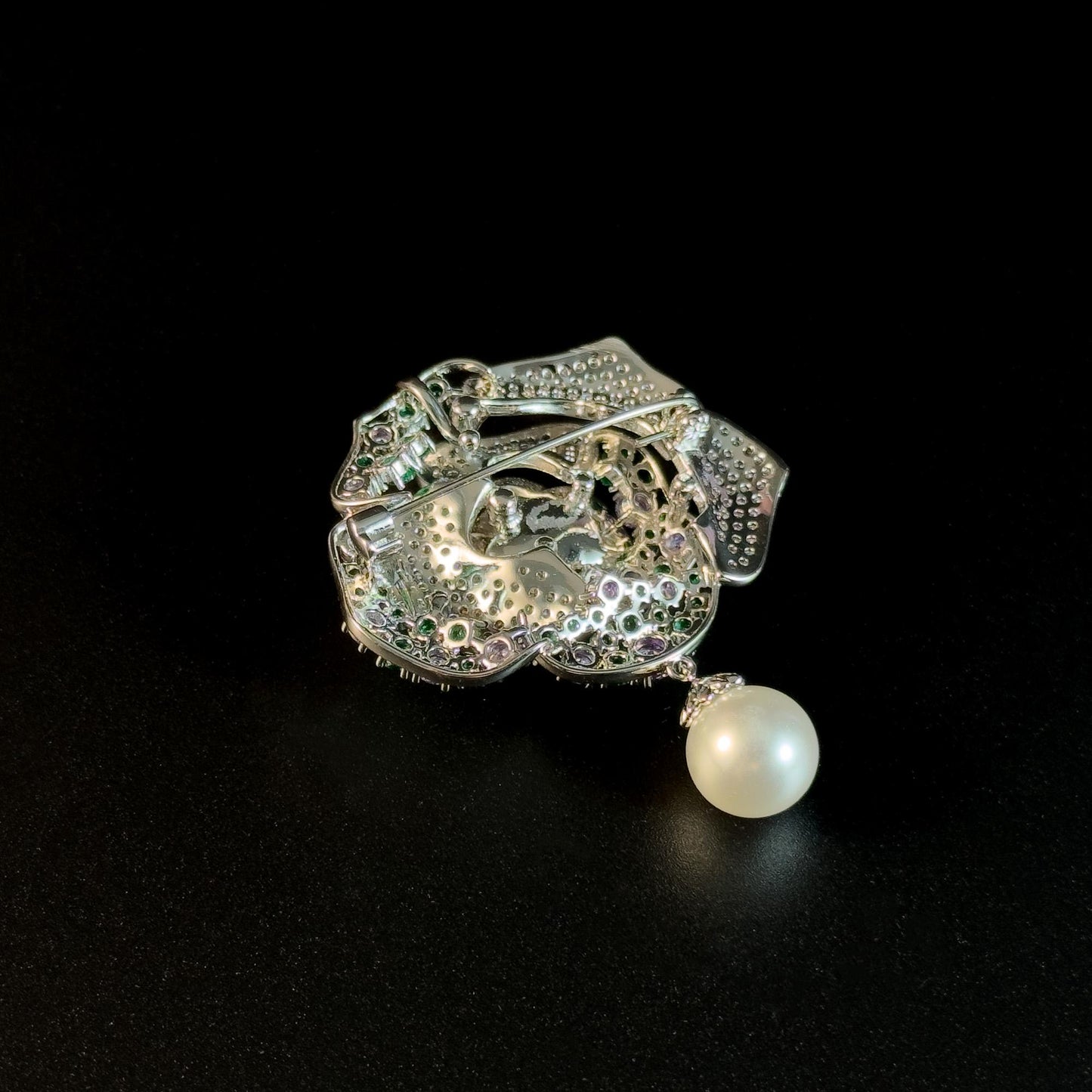 Rose Pearl Rhinestone Brooch Pendant