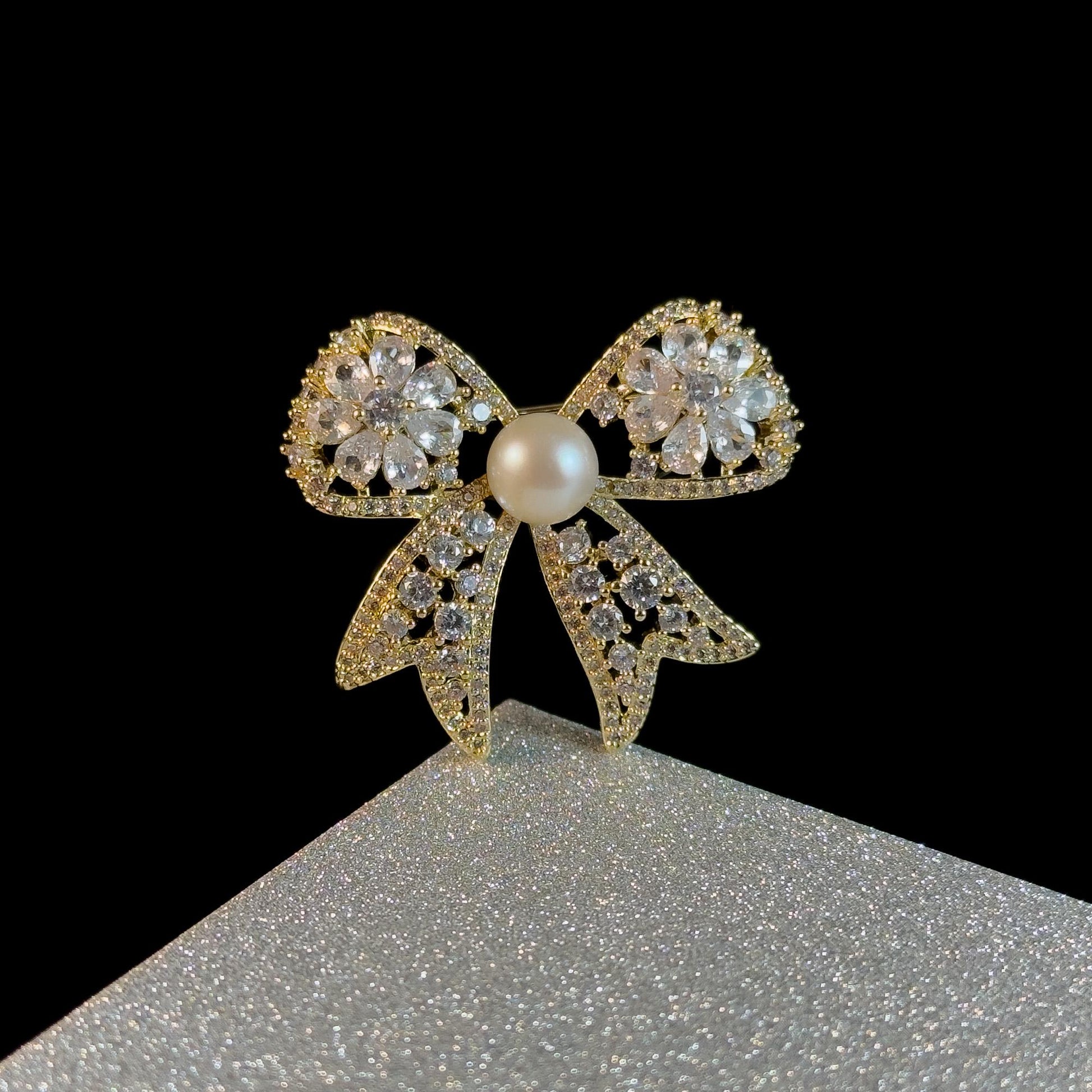 Silver Openwork Rhinestone Flower Brooch