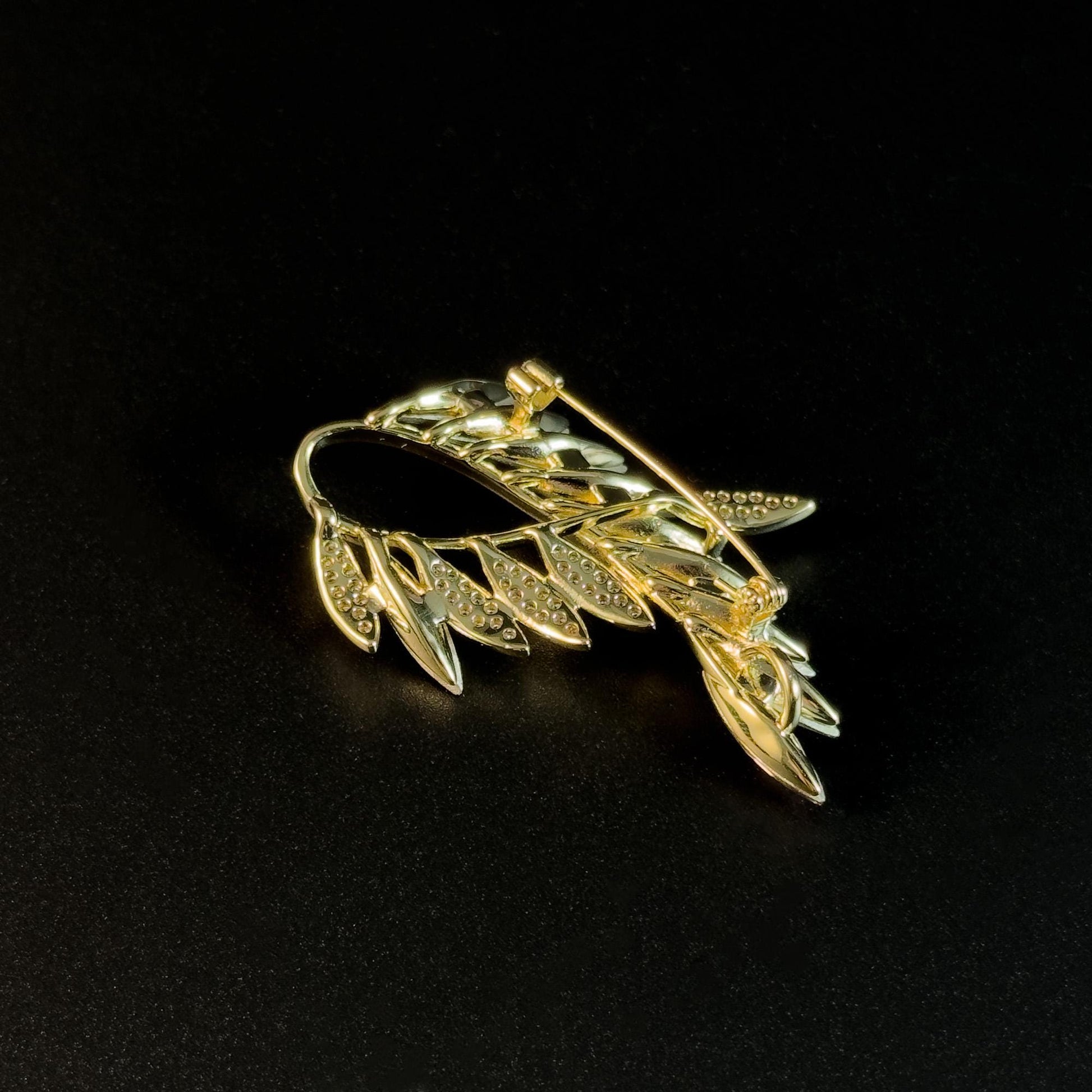 Gradient Wheat Ear Brooch