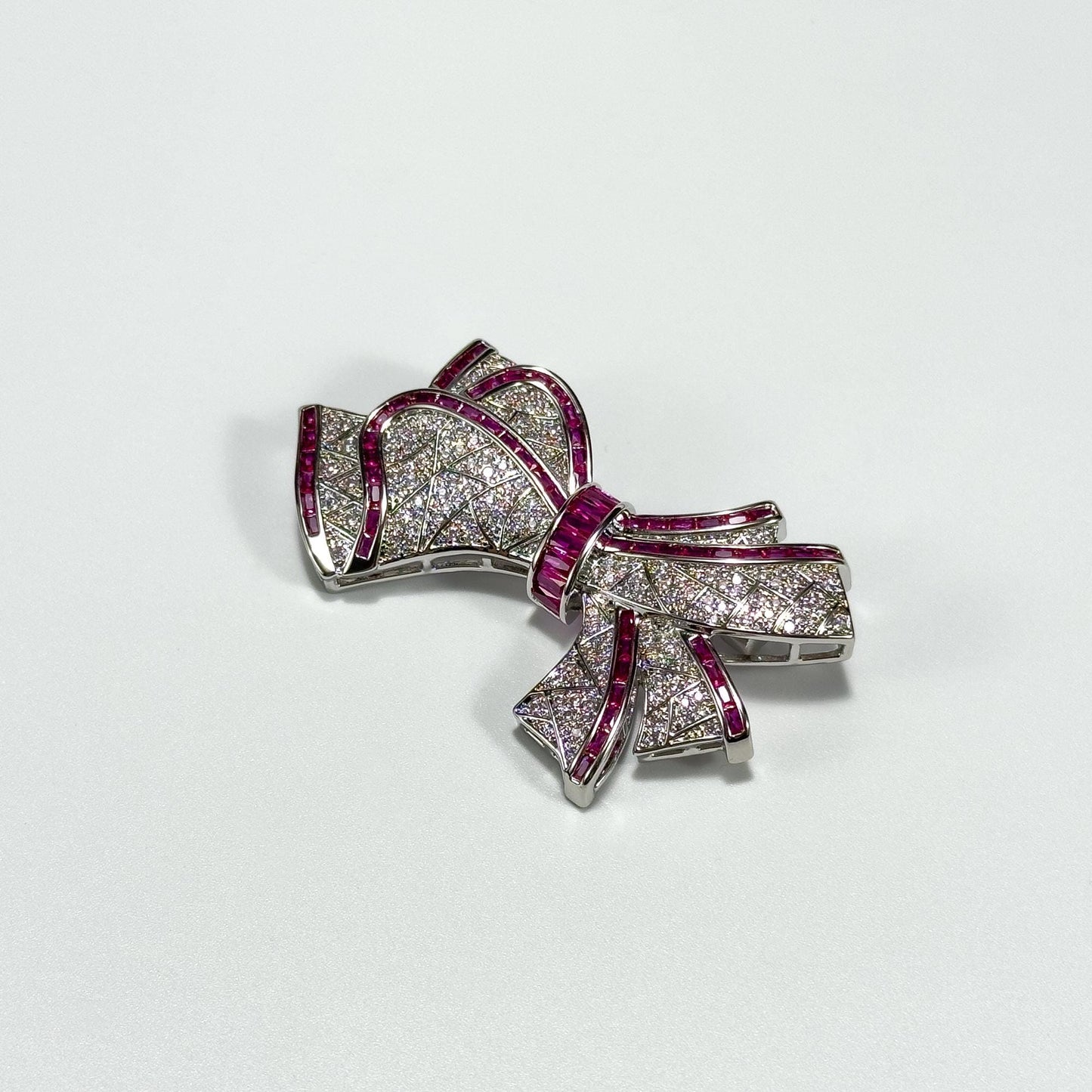 Bow-Shaped Brooch