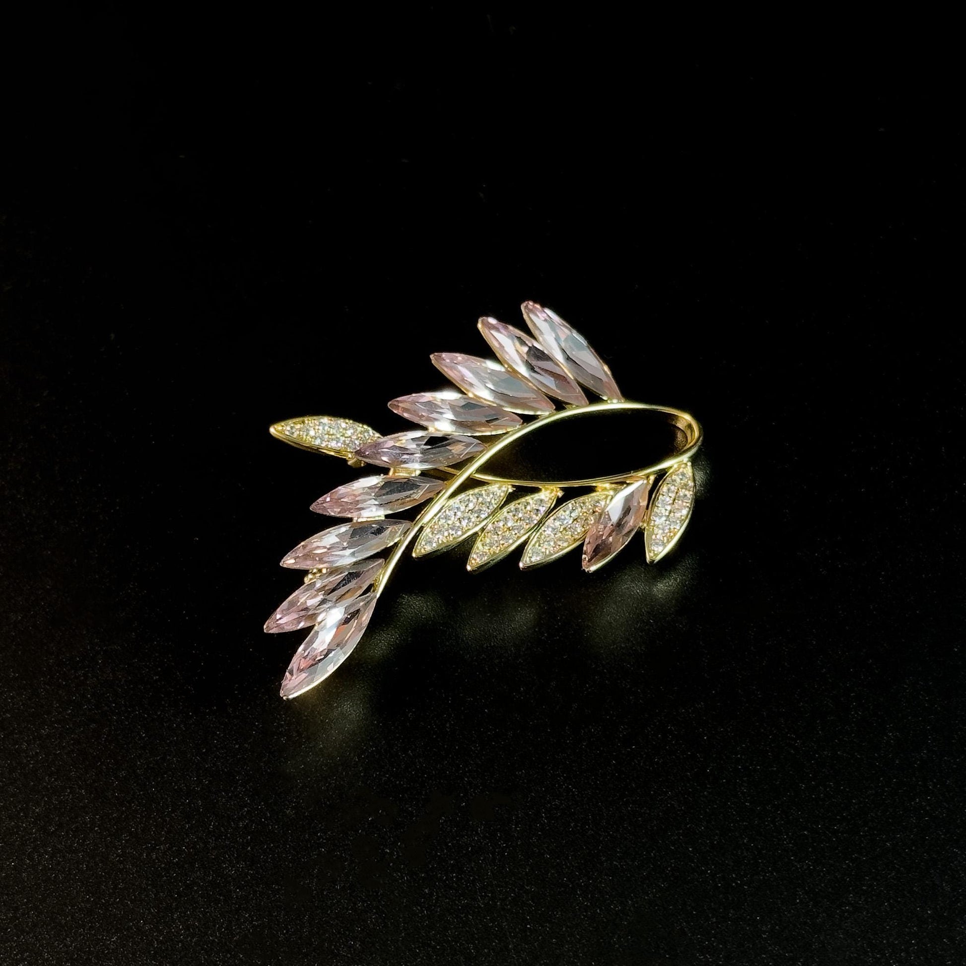 Gradient Wheat Ear Brooch