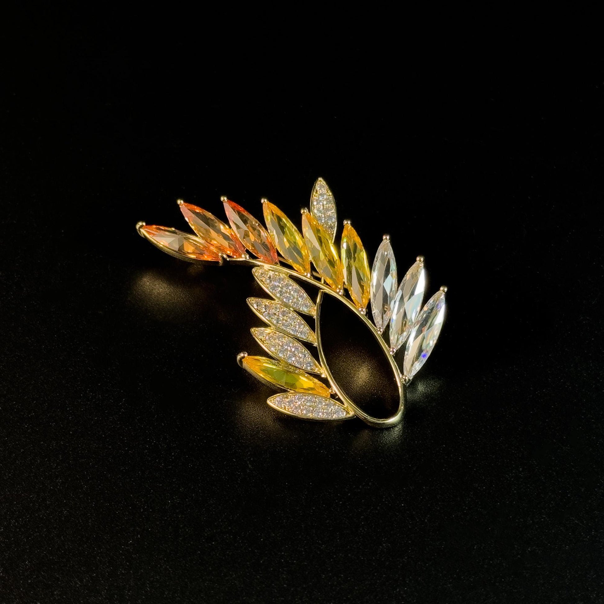 Gradient Wheat Ear Brooch