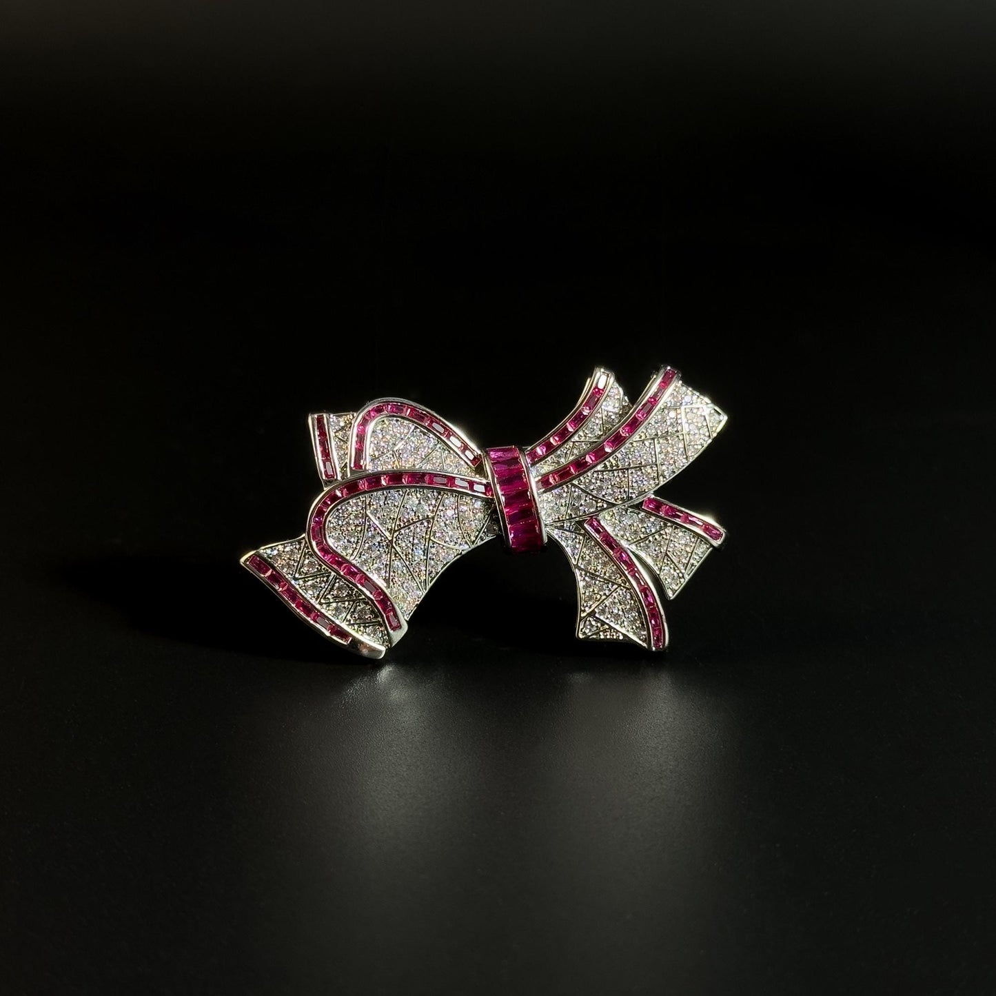 Bow-Shaped Brooch