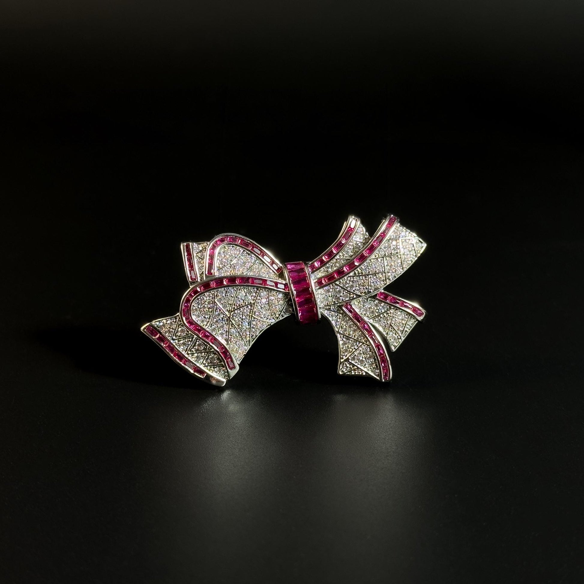 Bow-Shaped Brooch