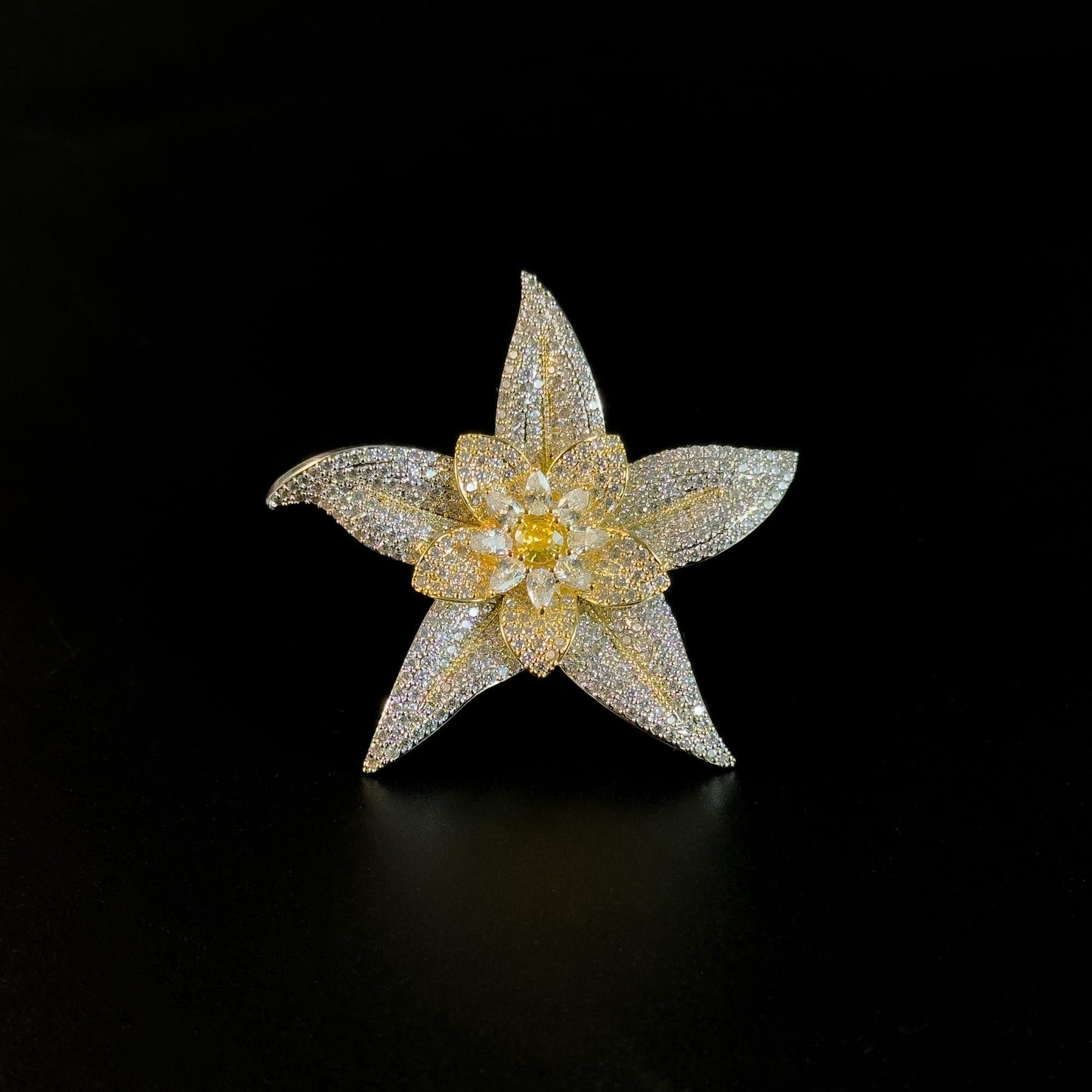 Five-Pointed Star Flower Two-Tone Gold Brooch