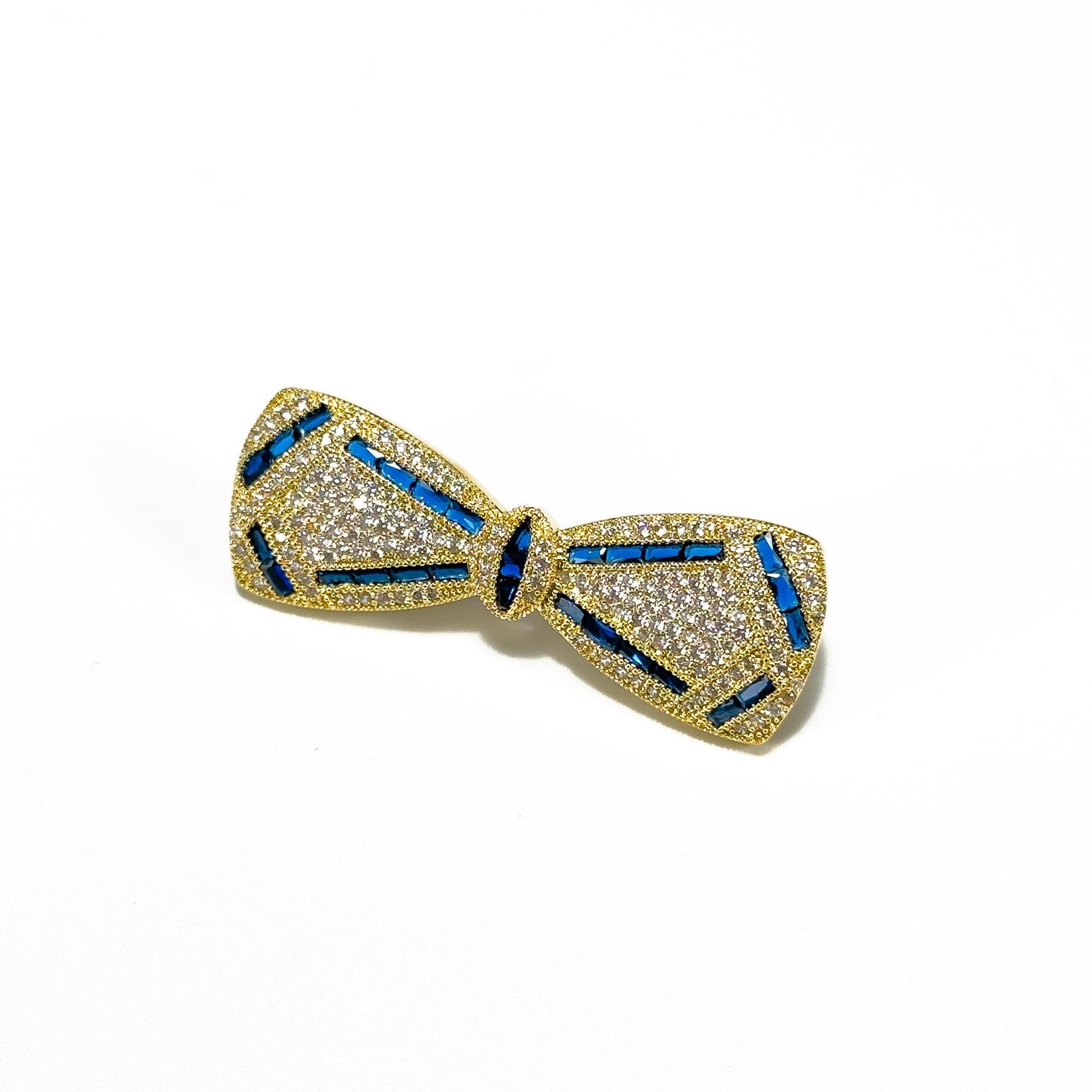 Exquisite and Luxurious Bow Brooch