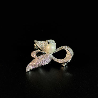Gold Bow Pendant Brooch
