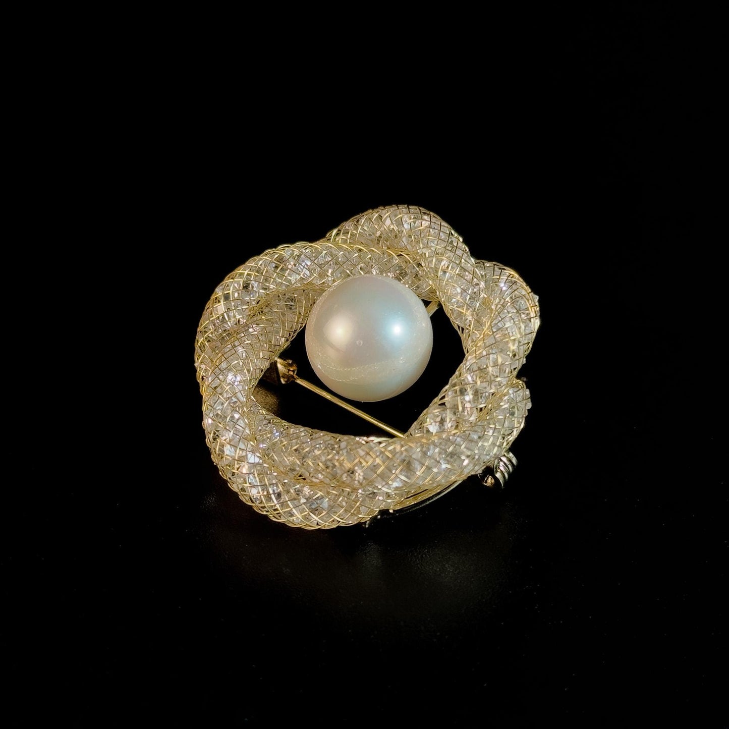 Pearl and Yellow Flower Brooch: A Delicate and Petite Flower Brooch