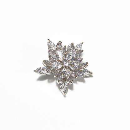 White Zircon Five-Pointed Star Brooch