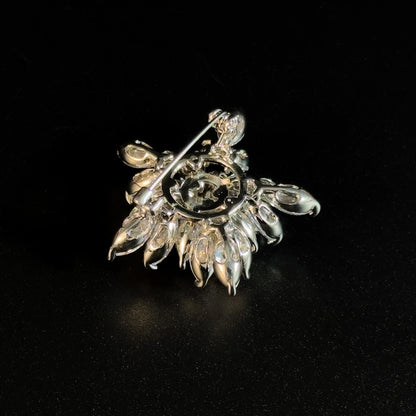 White Zircon Five-Pointed Star Brooch