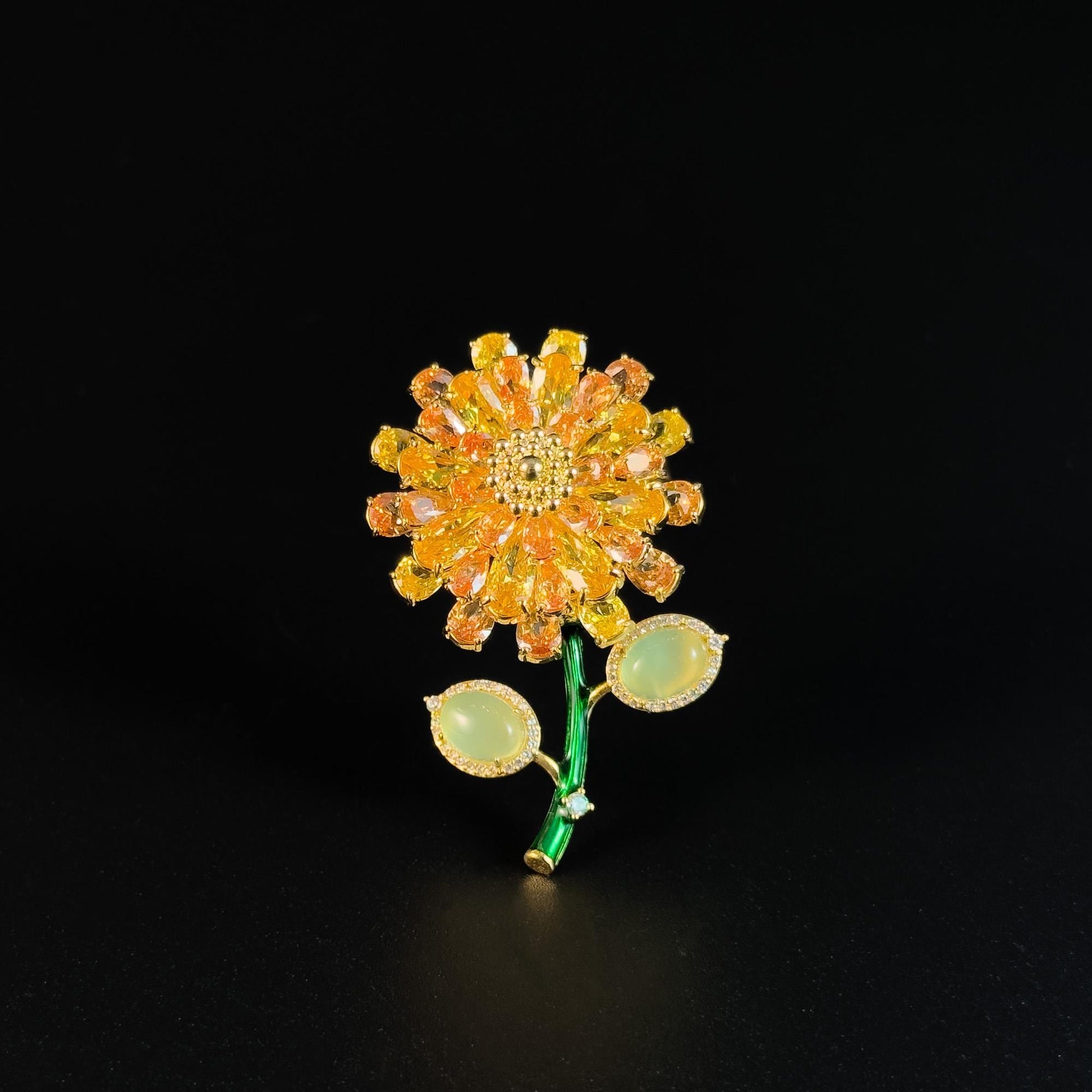 Gold Daisy Brooch