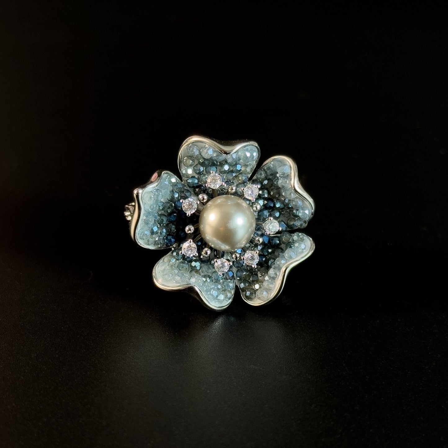 Heavily Embellished Pearl Brooch in the Shape of a Five-Petaled Flower