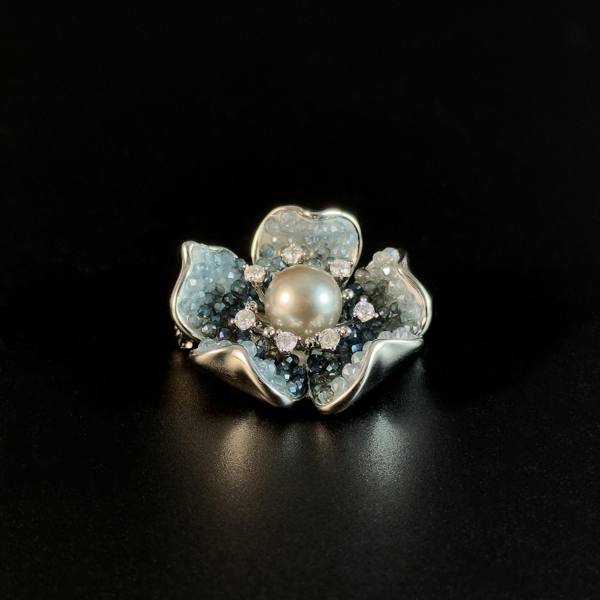 Heavily Embellished Pearl Brooch in the Shape of a Five-Petaled Flower