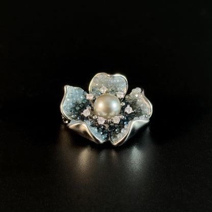 Heavily Embellished Pearl Brooch in the Shape of a Five-Petaled Flower