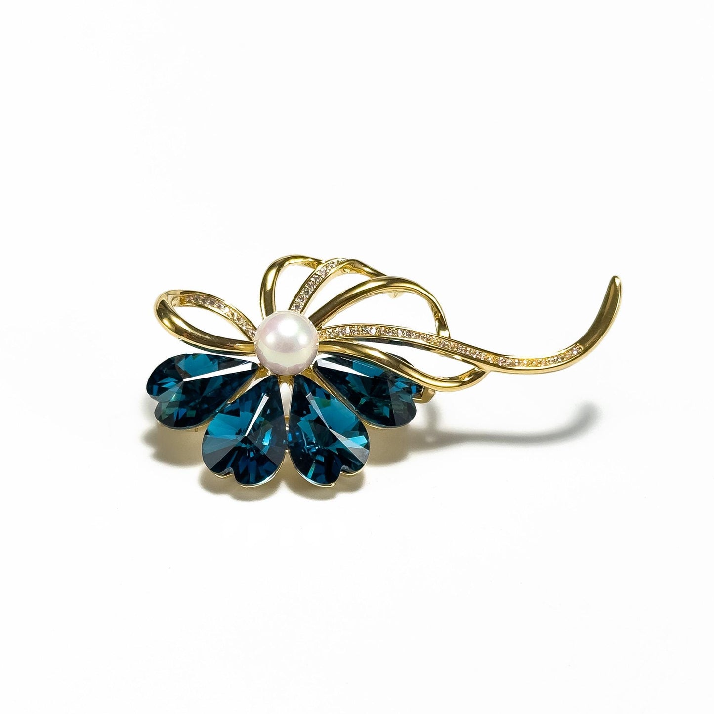 Luxurious Blue Crystal Pearl Flower Brooch