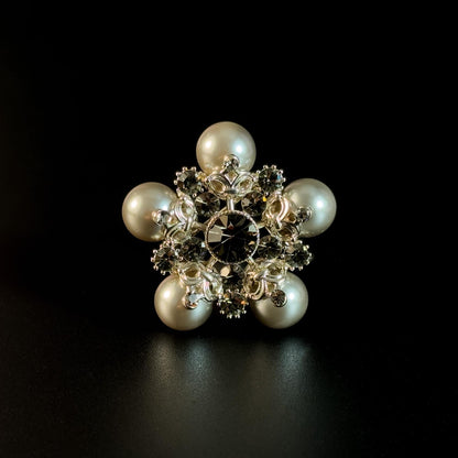 Black Pearl Flower Brooch