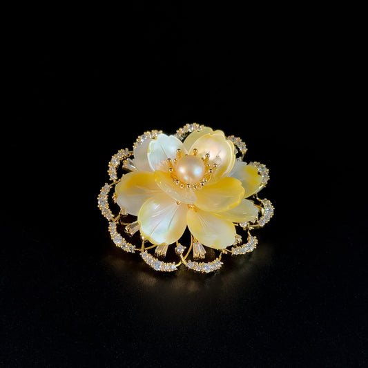 Gold Seashell Flower Brooch