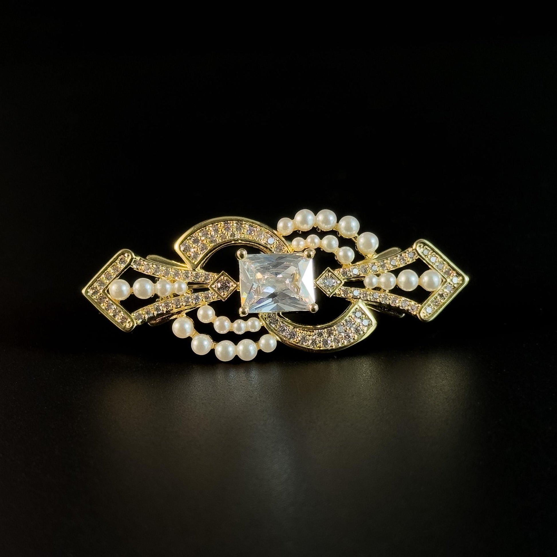 Court-Style Pearl Brooch