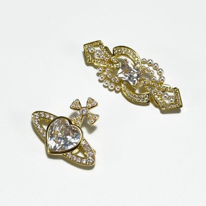 Court-Style Pearl Brooch