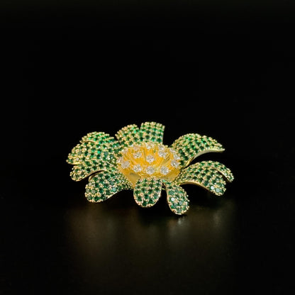 Green Daisy Brooch