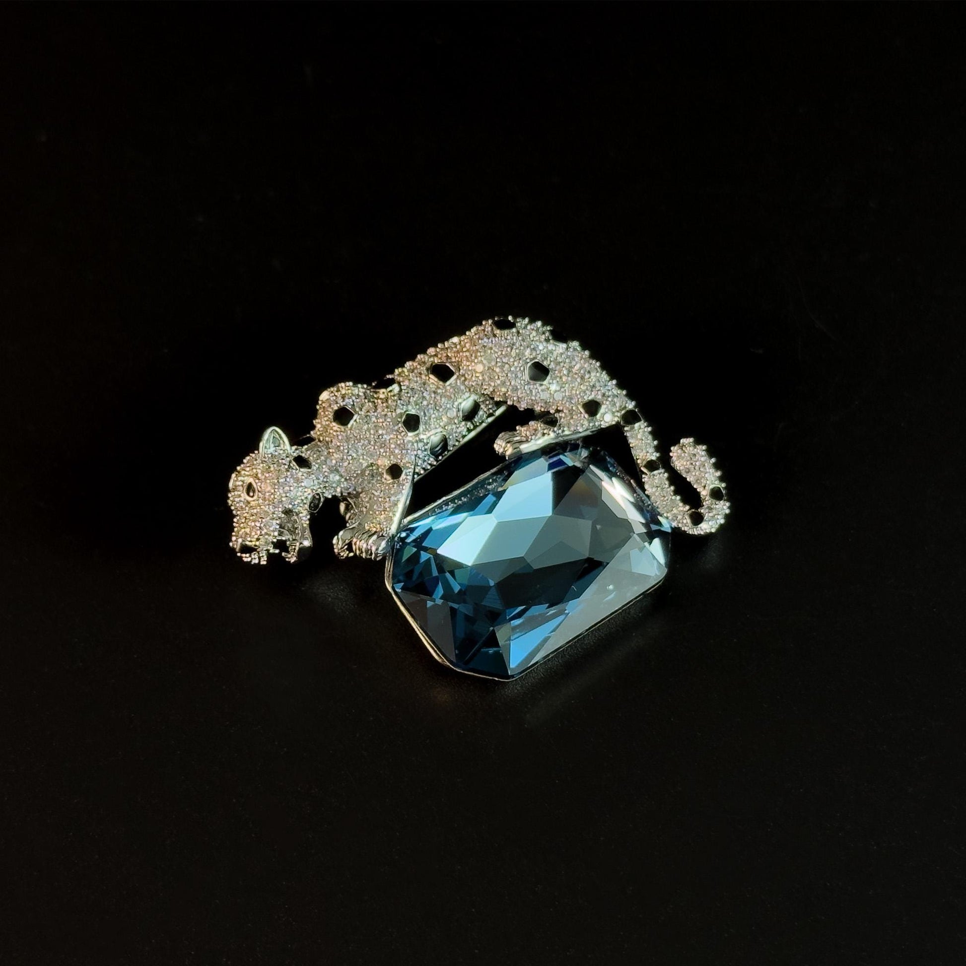 Blue Zircon Leopard Brooch