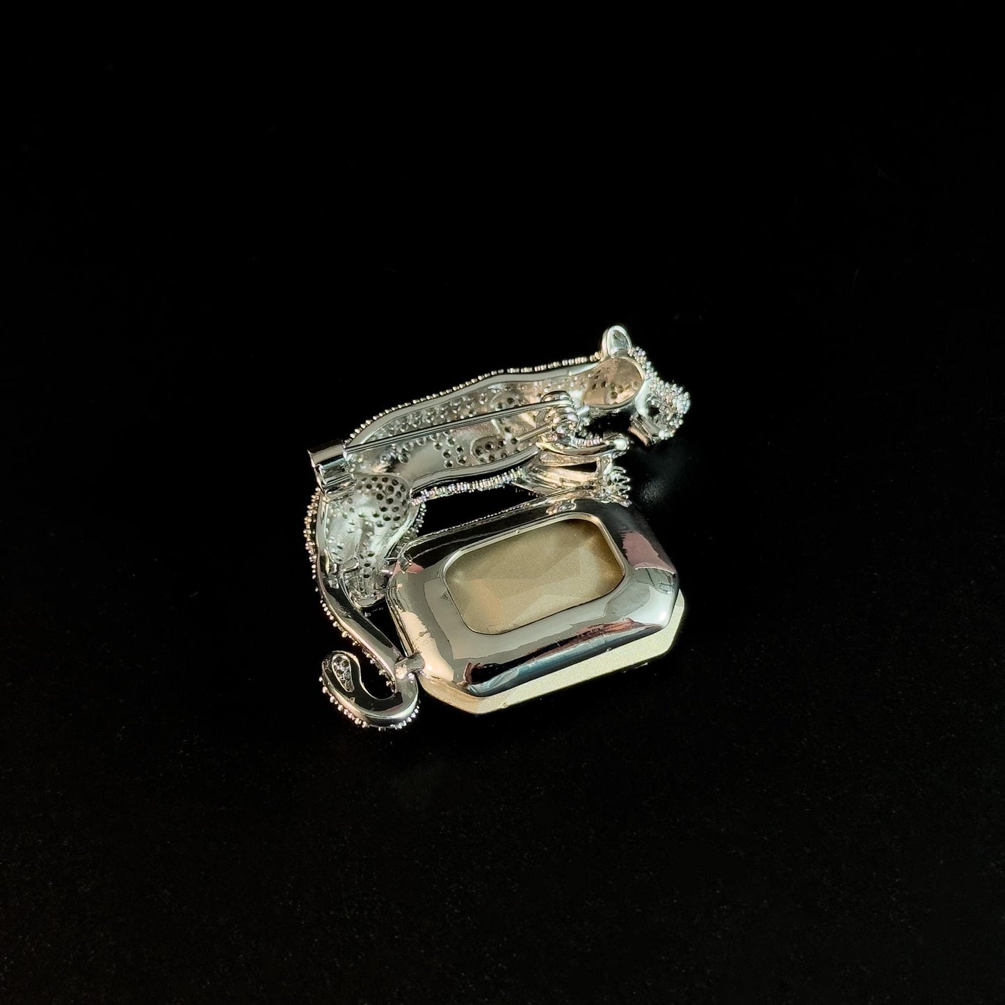 Blue Zircon Leopard Brooch