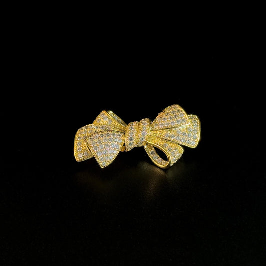 Elegant Gold Bow Brooch