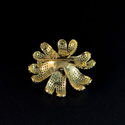 Green Daisy Brooch