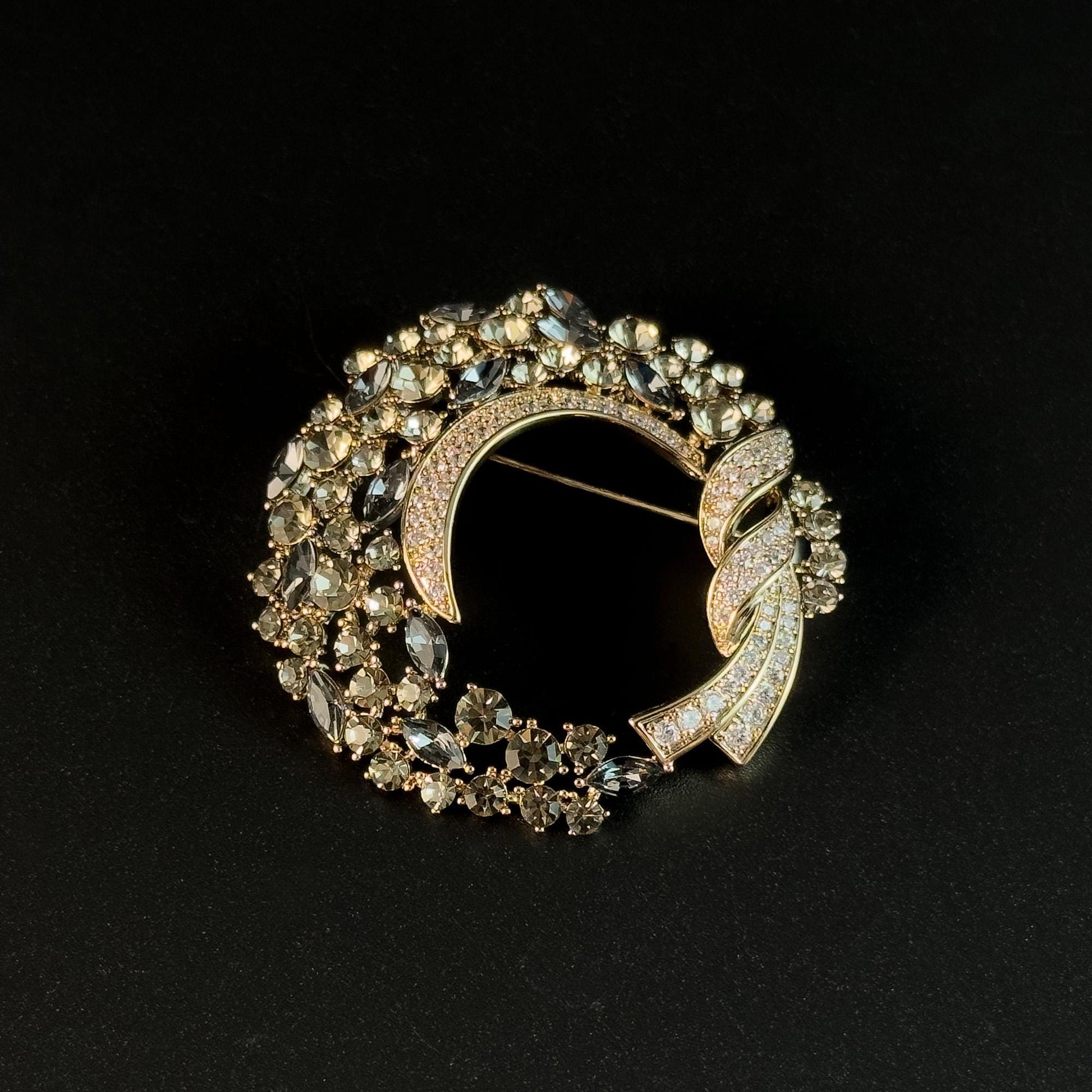 Champagne-Colored Floral Wreath Brooch